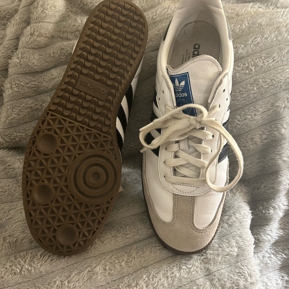 Adidas White and Black Sneakers - Picture 3 of 4